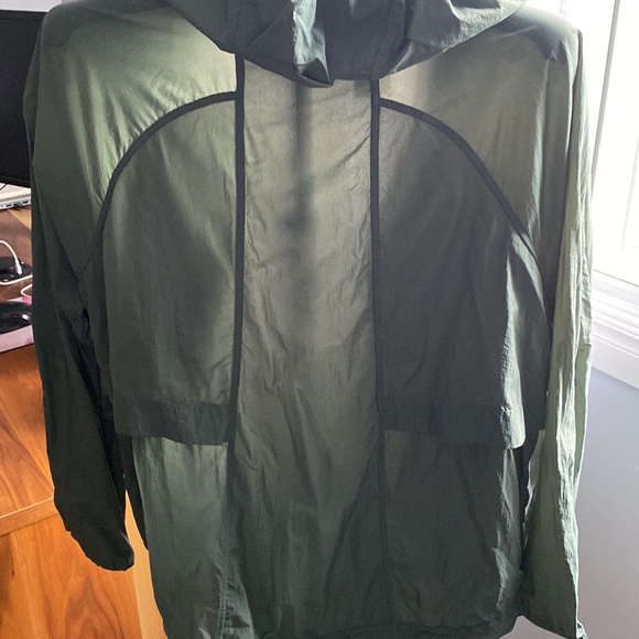 Lululemon jacket - Picture 5 of 5